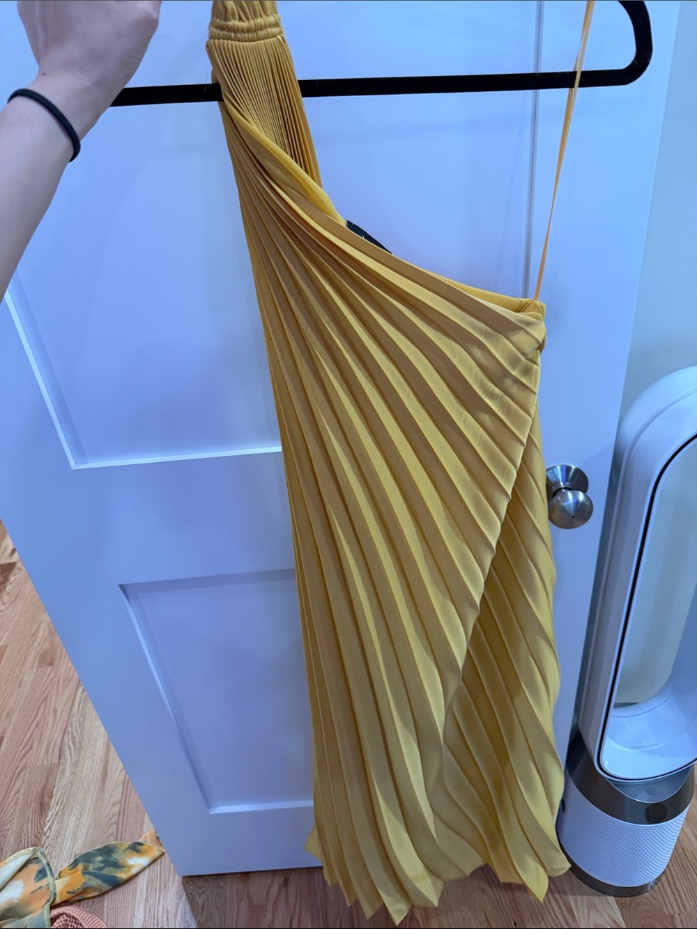 Vici Mustard Yellow One-Shoulder Pleated Midi Dress